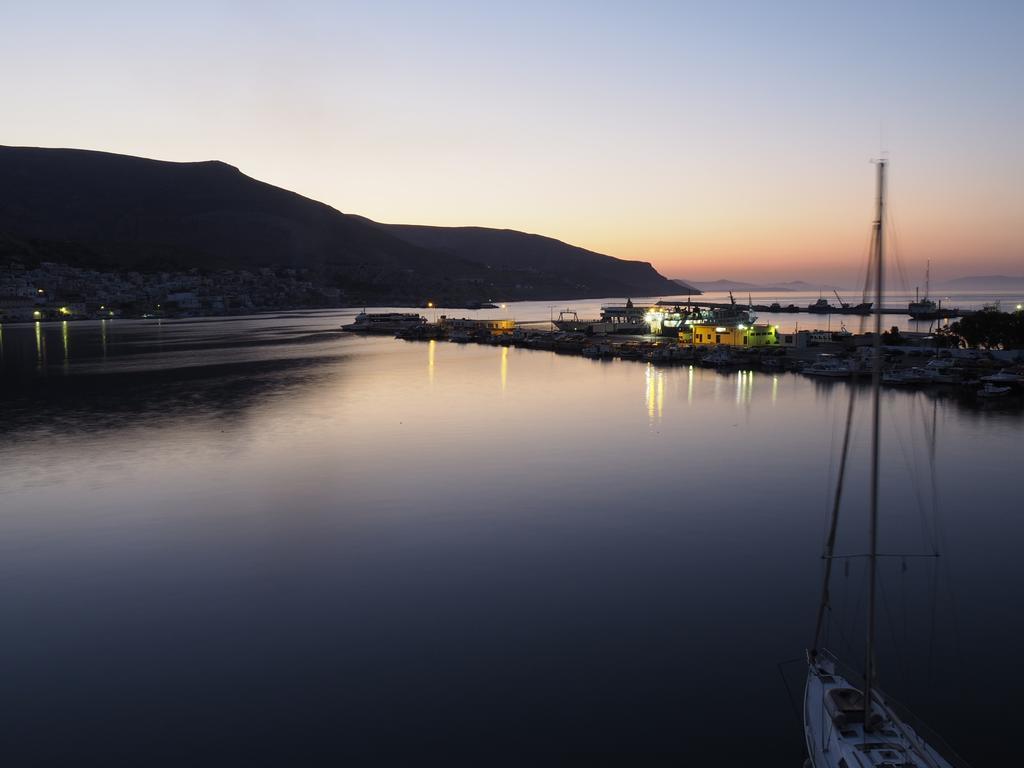 Olympic Hotel Kalymnos Town Екстер'єр фото