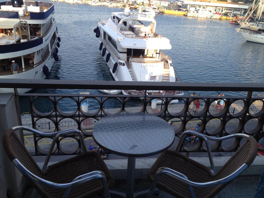 Olympic Hotel Kalymnos Town Екстер'єр фото